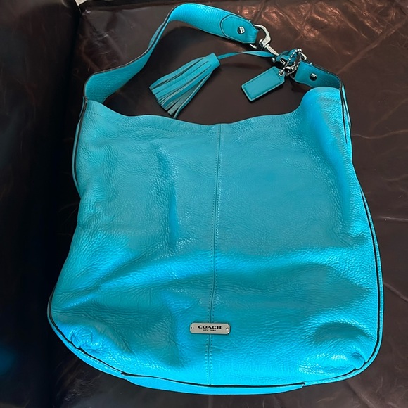 Coach Pebbled Leather Hobo Bag like New - Picture 1 of 10
